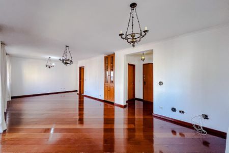 Apartamento à venda com 240m², 4 quartos e 4 vagasSala