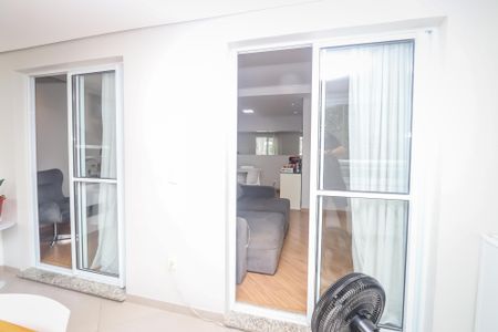Apartamento à venda com 103m², 3 quartos e 2 vagasVaranda