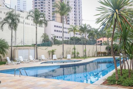 Apartamento à venda com 103m², 3 quartos e 2 vagasÁrea comum - Piscina
