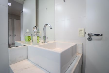 Apartamento à venda com 103m², 3 quartos e 2 vagasBanheiro da Suite