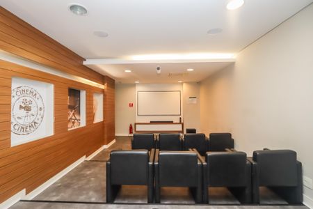 Apartamento à venda com 103m², 3 quartos e 2 vagasÁrea comum - Cinema