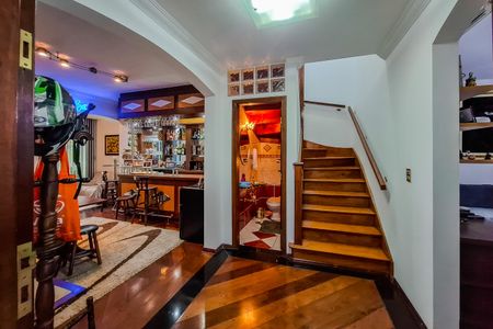 Casa para alugar com 360m², 4 quartos e 4 vagas Casa para alugar com 360m², 4 quartos e 4 vagasSala