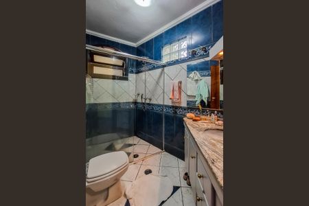 Casa para alugar com 360m², 4 quartos e 4 vagas Casa para alugar com 360m², 4 quartos e 4 vagasBanheiro de Serviço