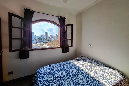 Casa para alugar com 360m², 4 quartos e 4 vagas Casa para alugar com 360m², 4 quartos e 4 vagasQuarto 2
