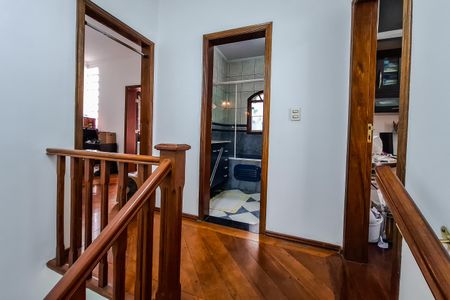 Casa para alugar com 360m², 4 quartos e 4 vagas Casa para alugar com 360m², 4 quartos e 4 vagasHall