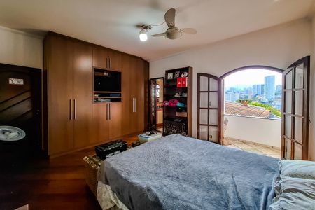 Casa para alugar com 360m², 4 quartos e 4 vagas Casa para alugar com 360m², 4 quartos e 4 vagasQuarto 3