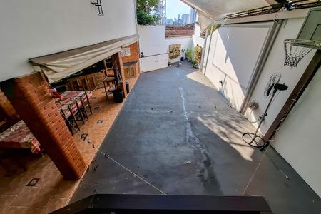 Casa para alugar com 360m², 4 quartos e 4 vagas Casa para alugar com 360m², 4 quartos e 4 vagasÁrea Externa