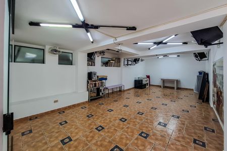Casa para alugar com 360m², 4 quartos e 4 vagas Casa para alugar com 360m², 4 quartos e 4 vagasÁrea Externa