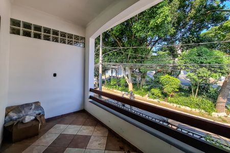 Casa para alugar com 360m², 4 quartos e 4 vagas Casa para alugar com 360m², 4 quartos e 4 vagasvaranda do Quarto