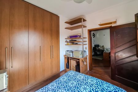 Casa para alugar com 360m², 4 quartos e 4 vagas Casa para alugar com 360m², 4 quartos e 4 vagasQuarto 2