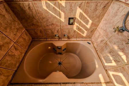 Casa para alugar com 360m², 4 quartos e 4 vagas Casa para alugar com 360m², 4 quartos e 4 vagasBanheiro