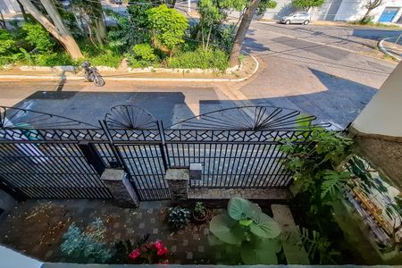 Casa para alugar com 360m², 4 quartos e 4 vagas Casa para alugar com 360m², 4 quartos e 4 vagasVista da Varanda