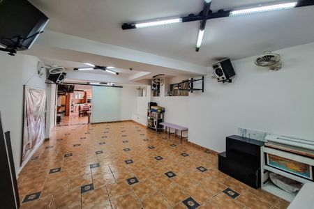 Casa para alugar com 360m², 4 quartos e 4 vagas Casa para alugar com 360m², 4 quartos e 4 vagasÁrea Externa
