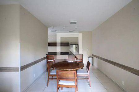 Apartamento para alugar com 51m², 2 quartos e 1 vaga Apartamento para alugar com 51m², 2 quartos e 1 vagaÁrea comum - Salão de festas