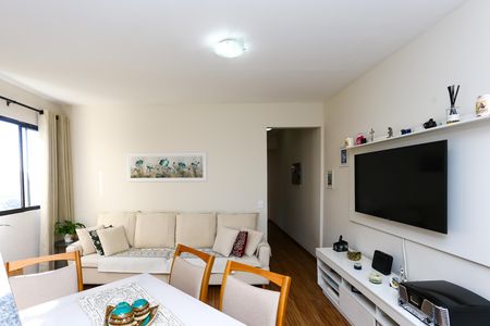 Apartamento para alugar com 56m², 2 quartos e 1 vaga Apartamento para alugar com 56m², 2 quartos e 1 vagaSala