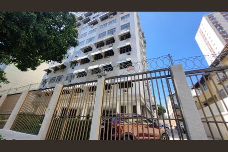 Apartamento à venda com 58m², 2 quartos e sem vaga Apartamento à venda com 58m², 2 quartos e sem vagaFachada