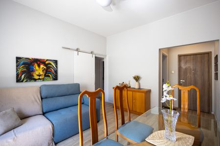 Apartamento à venda com 58m², 2 quartos e sem vaga Apartamento à venda com 58m², 2 quartos e sem vagaSala