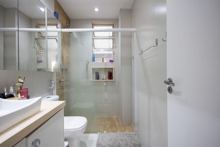 Apartamento à venda com 58m², 2 quartos e sem vaga Apartamento à venda com 58m², 2 quartos e sem vagaBanheiro