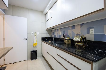 Apartamento à venda com 58m², 2 quartos e sem vaga Apartamento à venda com 58m², 2 quartos e sem vagaCozinha