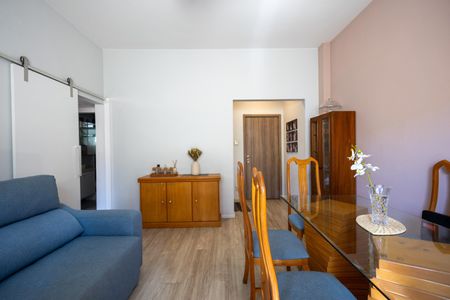Apartamento à venda com 58m², 2 quartos e sem vaga Apartamento à venda com 58m², 2 quartos e sem vagaSala