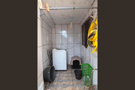 Casa à venda com 200m², 2 quartos e 2 vagas Casa à venda com 200m², 2 quartos e 2 vagasÁrea de Serviço