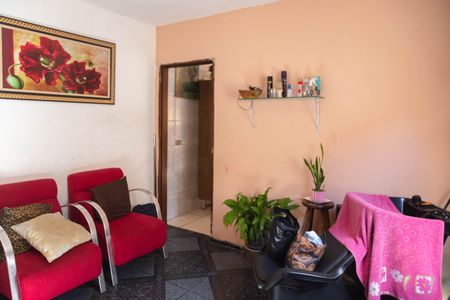 Casa à venda com 200m², 2 quartos e 2 vagas Casa à venda com 200m², 2 quartos e 2 vagasSala