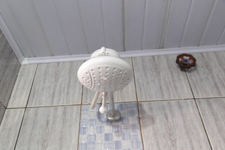 Casa à venda com 200m², 2 quartos e 2 vagas Casa à venda com 200m², 2 quartos e 2 vagasBanheiro 2