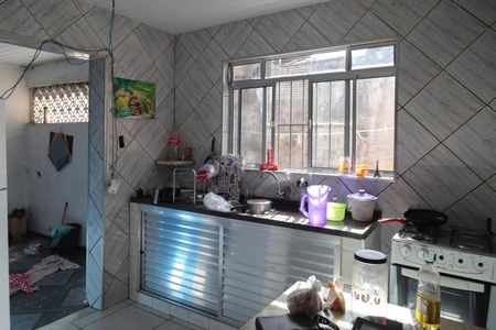 Casa à venda com 200m², 2 quartos e 2 vagas Casa à venda com 200m², 2 quartos e 2 vagasCozinha 2