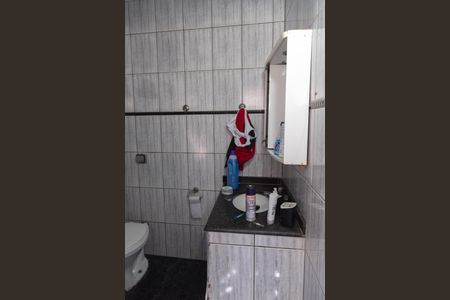 Casa à venda com 200m², 2 quartos e 2 vagas Casa à venda com 200m², 2 quartos e 2 vagasBanheiro 2