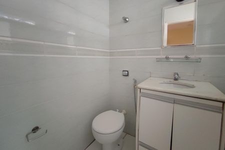 Casa à venda com 220m², 4 quartos e 2 vagasBanheiro Suíte