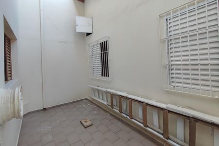Casa à venda com 220m², 4 quartos e 2 vagasQuintal