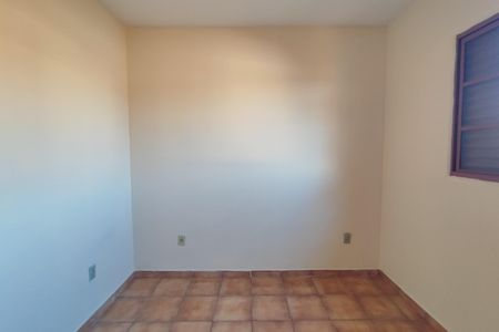 Casa à venda com 220m², 4 quartos e 2 vagasEdícula - Quarto