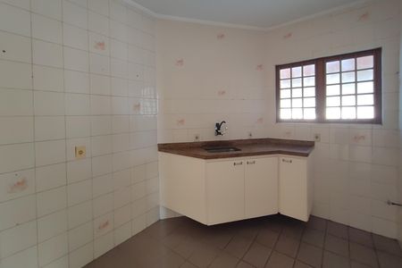 Casa à venda com 220m², 4 quartos e 2 vagasCozinha