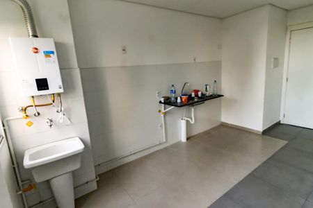 Apartamento à venda com 43m², 1 quarto e 1 vaga Apartamento à venda com 43m², 1 quarto e 1 vagaCozinha e Área de Serviço