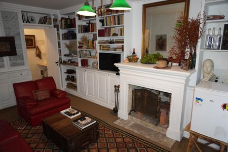 Casa à venda com 320m², 3 quartos e 2 vagasSala