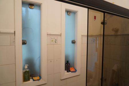 Casa à venda com 320m², 3 quartos e 2 vagasBanheiro do Quarto 1