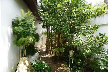 Casa à venda com 320m², 3 quartos e 2 vagasÁrea Externa