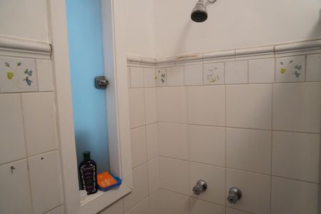 Casa à venda com 320m², 3 quartos e 2 vagasBanheiro do Quarto 1