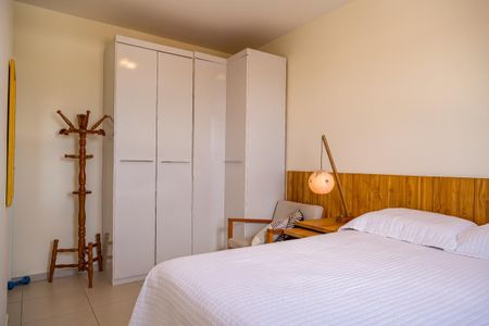 Apartamento à venda com 60m², 2 quartos e 1 vaga Apartamento à venda com 60m², 2 quartos e 1 vagaSuíte
