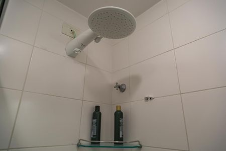 Apartamento à venda com 60m², 2 quartos e 1 vaga Apartamento à venda com 60m², 2 quartos e 1 vagaBanheiro Social - Chuveiro