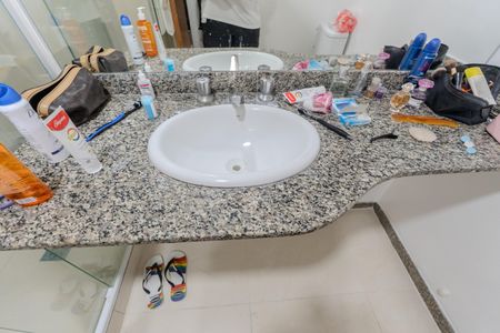 Apartamento à venda com 42m², 1 quarto e 1 vagaBanheiro da Suíte