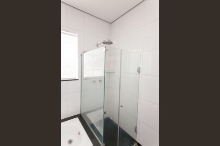 Casa à venda com 333m², 4 quartos e 3 vagas Casa à venda com 333m², 4 quartos e 3 vagasBanheiro da Suíte 1