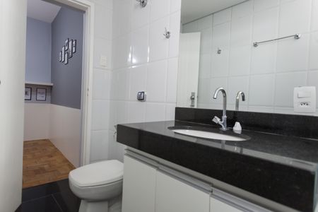 Casa à venda com 333m², 4 quartos e 3 vagas Casa à venda com 333m², 4 quartos e 3 vagasBanheiro da Suíte 3