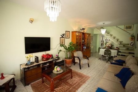 Casa à venda com 149m², 3 quartos e 2 vagas Casa à venda com 149m², 3 quartos e 2 vagasSALA