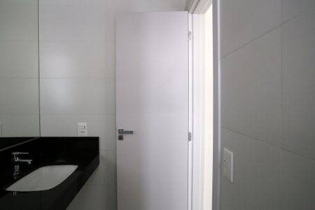 Apartamento à venda com 65m², 2 quartos e 2 vagasBanheiro Suíte 