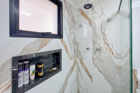 Apartamento à venda com 105m², 3 quartos e 2 vagasBanheiro da Suíte