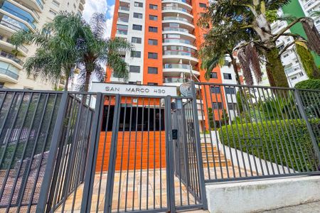Apartamento à venda com 105m², 3 quartos e 2 vagasFachada