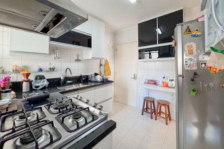 Apartamento à venda com 105m², 3 quartos e 2 vagasCozinha