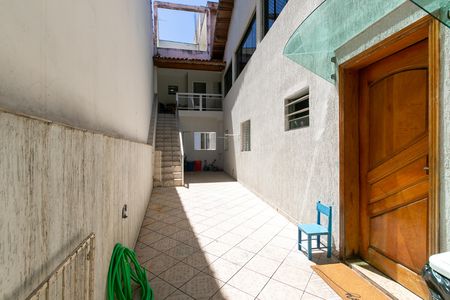 Casa para alugar com 300m², 4 quartos e 2 vagas Casa para alugar com 300m², 4 quartos e 2 vagasQuintal