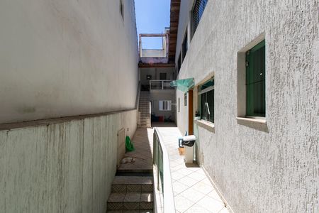 Casa para alugar com 300m², 4 quartos e 2 vagas Casa para alugar com 300m², 4 quartos e 2 vagasQuintal
